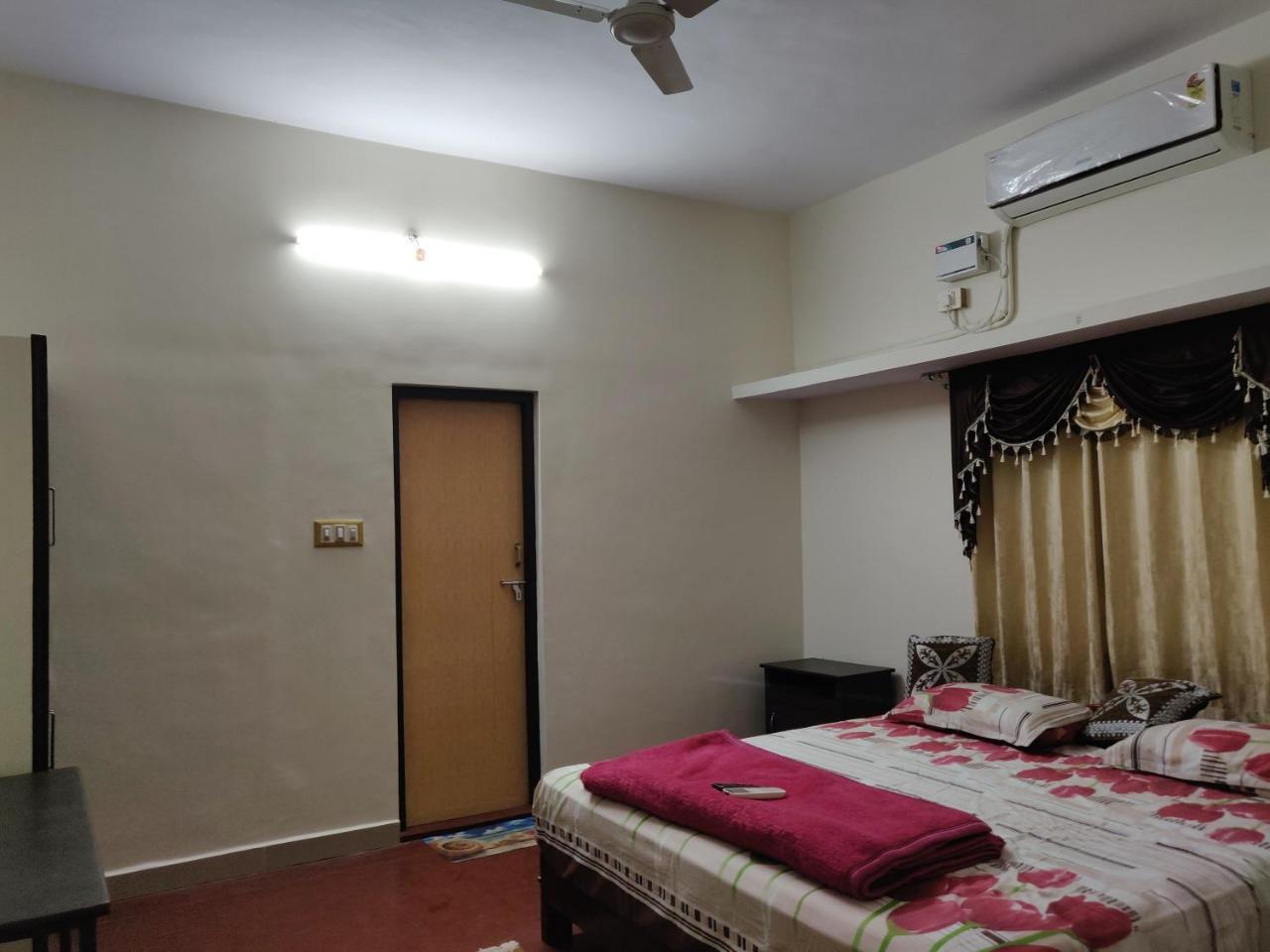ホテル Srb Residency Tiruvannāmalai エクステリア 写真